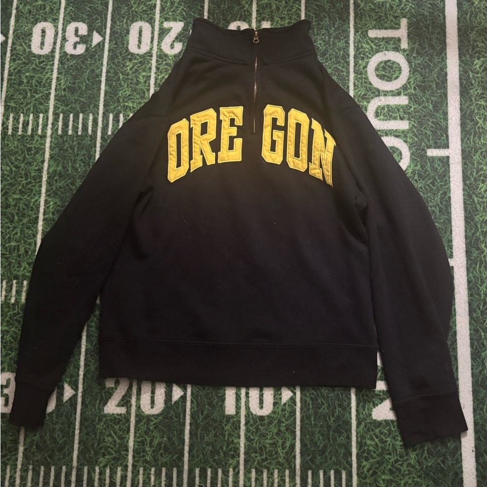 Black and Yellow Oregon Sweatshirt